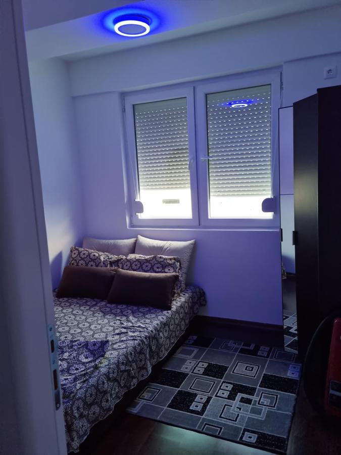 Lester * Skopje